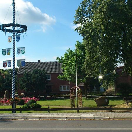 Hotel Am Rosenplatz,24 Stunden Check In, Kostenfreie Parkplaetze Brechtorf Exteriör bild