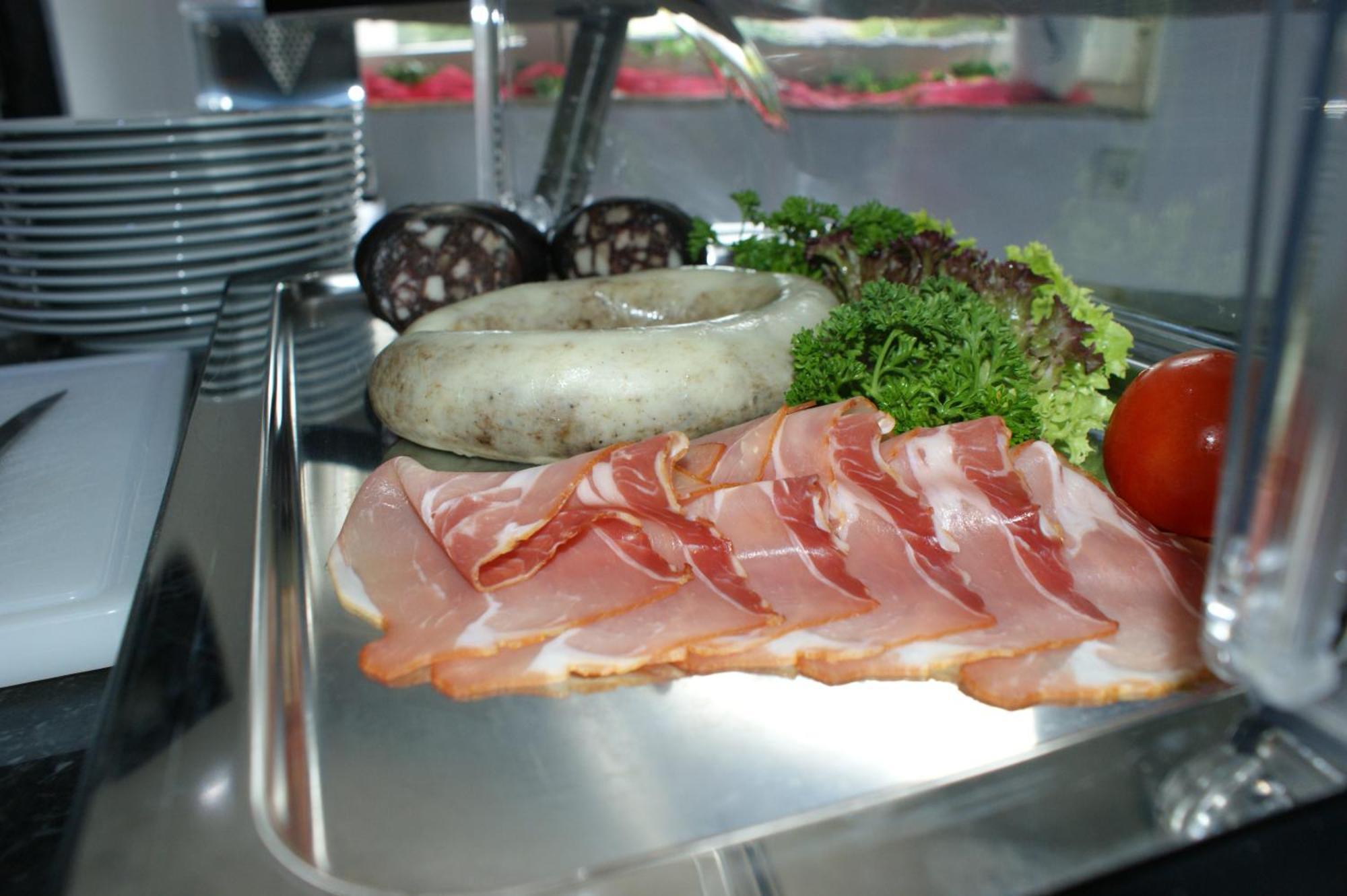 Hotel Am Rosenplatz,24 Stunden Check In, Kostenfreie Parkplaetze Brechtorf Rum bild