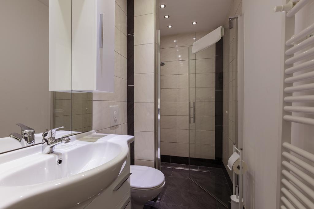 Hotel Am Rosenplatz,24 Stunden Check In, Kostenfreie Parkplaetze Brechtorf Exteriör bild